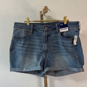 Old Navy WOW- Women's high rise  Classic Blue Jean Shorts with cuffed hem- 16